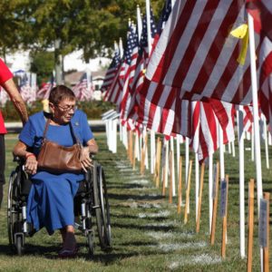 11-13-15-LOCAL-Murrieta-Field-of-Honor-pays-tribute-photo-2-1024x683